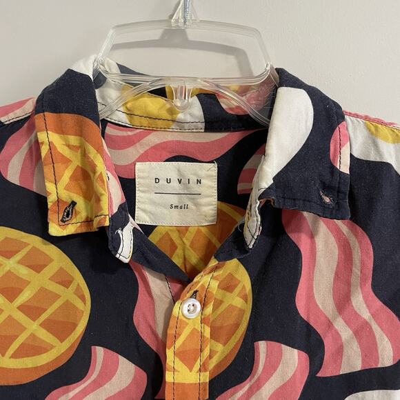 Duvin Mens Bacon Eggs Waffle Button Shirt Small Novelty Quirky Breakfast Foods - Picture 9 of 9